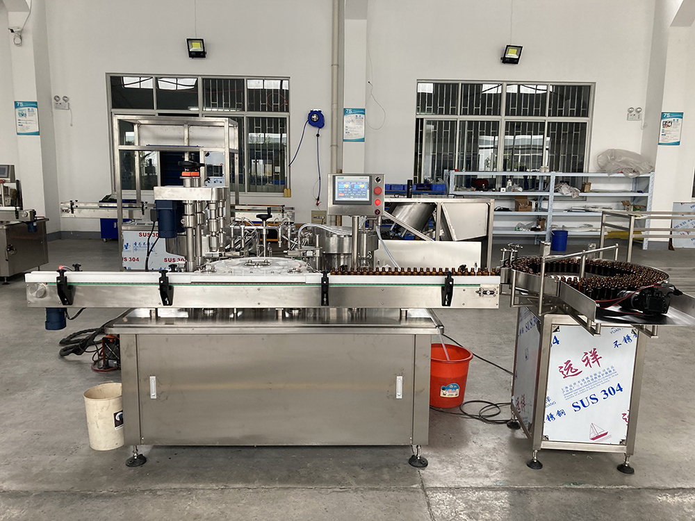 YYGSX圓盤定位式灌裝加塞加蓋旋蓋機(jī)（雙工位）
